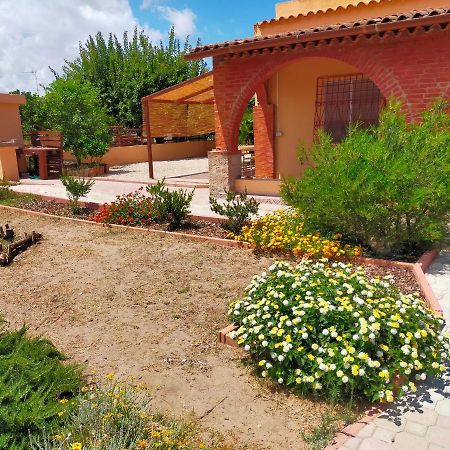 Casa Marina Lu Tuvaraggiu Casa Vacanze ソルソ エクステリア 写真